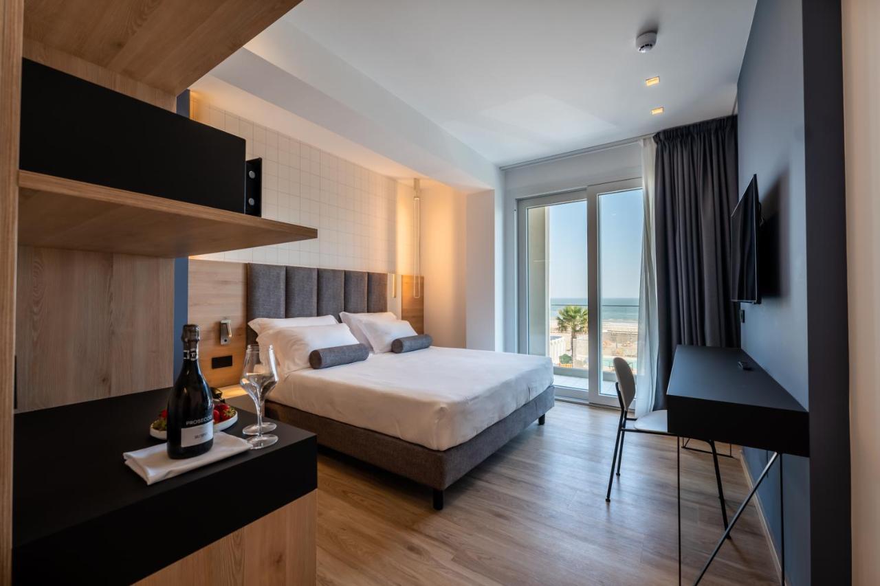 Hotel Sporting Риччоне Екстер'єр фото