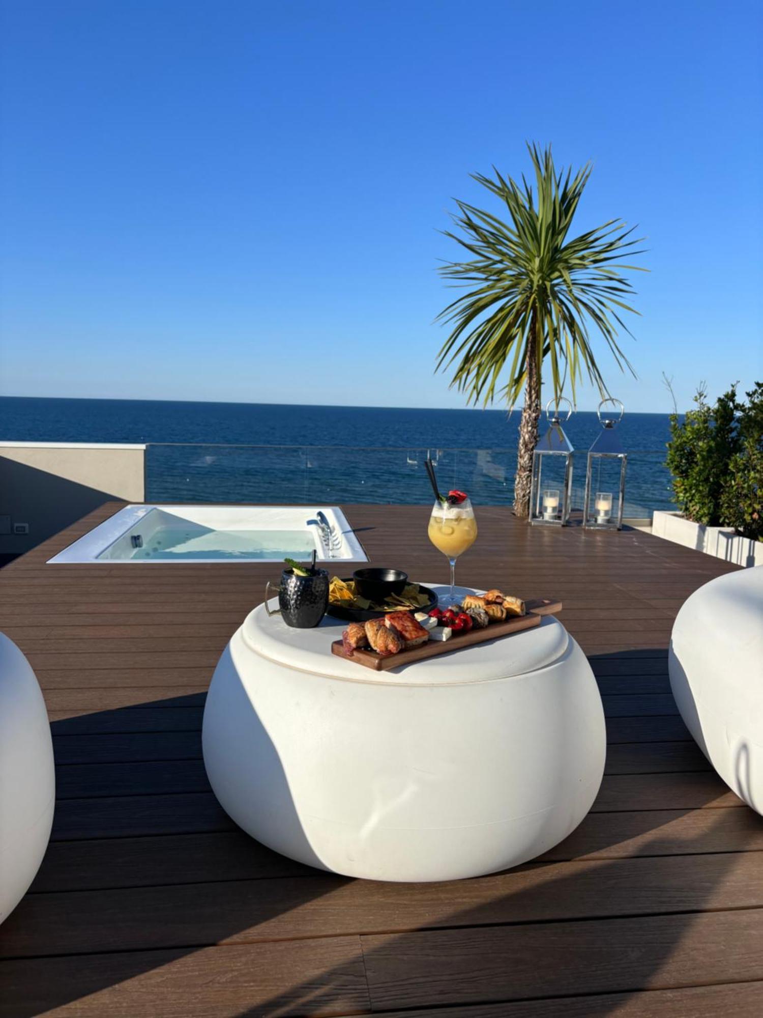 Hotel Sporting Риччоне Екстер'єр фото